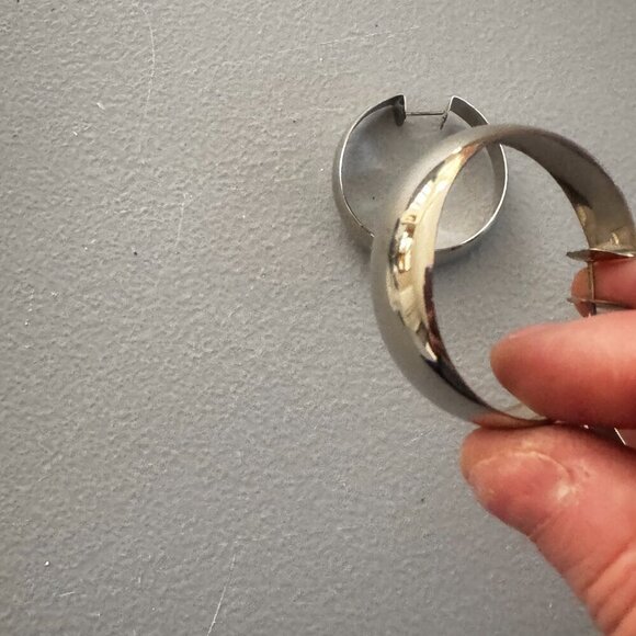 Lot of Silver Hoop earings great condition - Picture 2 of 9